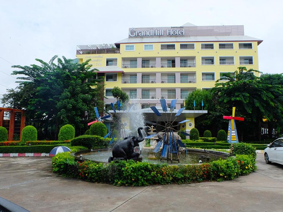 Grand Hill Resort And Spa Nakhon Sawan Eksteriør billede